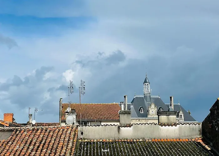 Le Cocooning Avec Climatisation Apartamento Saint-Jean-dʼAngély
